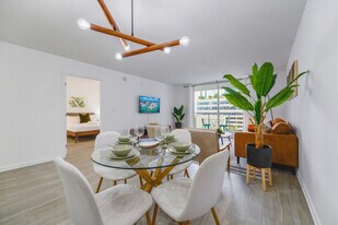 1 SE 12th St, Unit SI FL18-ID1022212P in Miami, FL - Building Photo