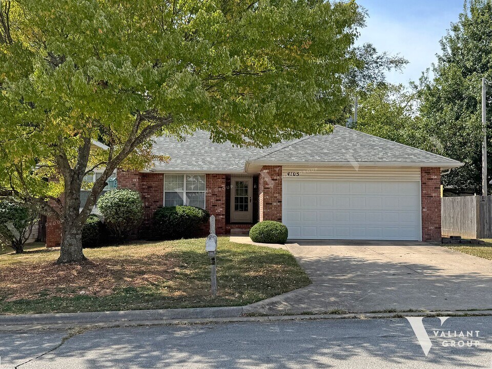 4105 S Oak Ave in Springfield, MO - Building Photo