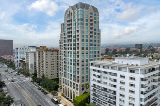 Remington Condominiums in Los Angeles, CA - Building Photo - Primary Photo