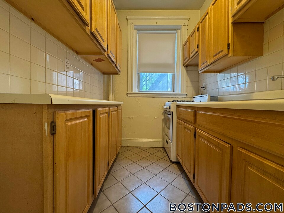 1209 Boylston St in Boston, MA - Building Photo