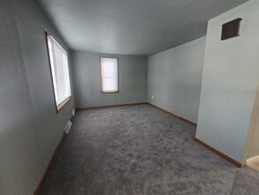 N5621 N Franklin St in Shawano, WI - Building Photo - Building Photo