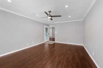 5640 Campanile Way in San Diego, CA - Building Photo - Building Photo