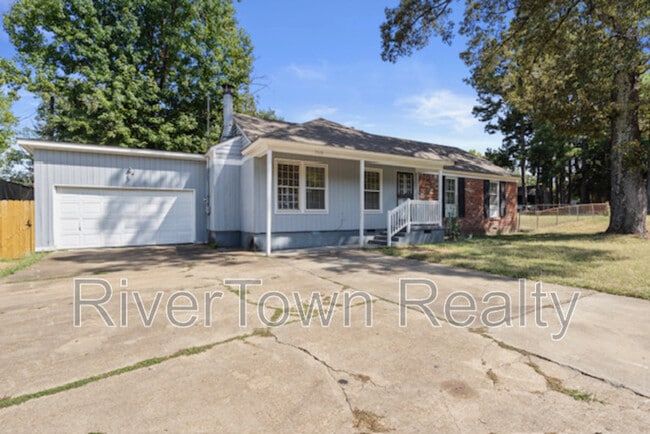 property at 5026 Loch Lomond Rd