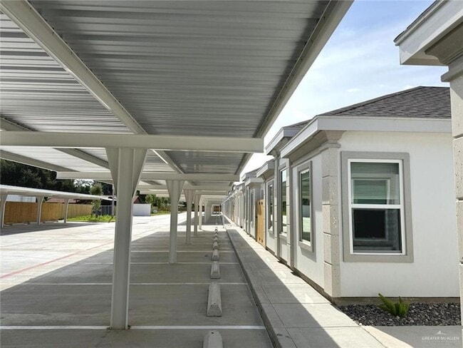 740 N Alamo Rd, Unit 16 in Alamo, TX - Building Photo - Building Photo