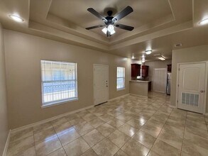 710 Alta Vista Dr in Laredo, TX - Building Photo - Building Photo