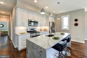 1200 Staples St NE in Washington, DC - Building Photo - Building Photo
