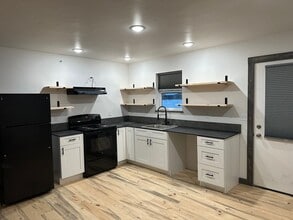 10 Diane Rd in Columbia Falls, MT - Building Photo - Building Photo