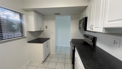 8540 SW 133rd Avenue Rd in Miami, FL - Building Photo - Building Photo