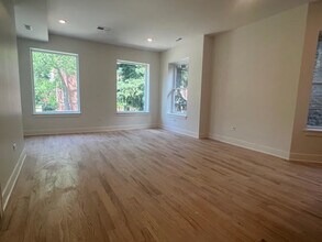 3025 W Ainslie St in Chicago, IL - Building Photo - Building Photo