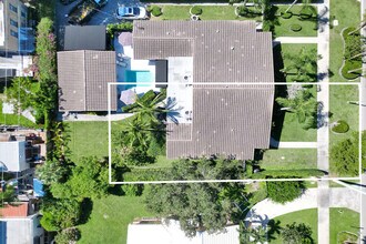 221 N Swinton Ave in Delray Beach, FL - Building Photo - Building Photo