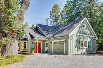 5700 Winding Way in Auburn, CA - Building Photo - Building Photo