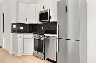 304 Columbus Ave in New York, NY - Foto de edificio - Building Photo