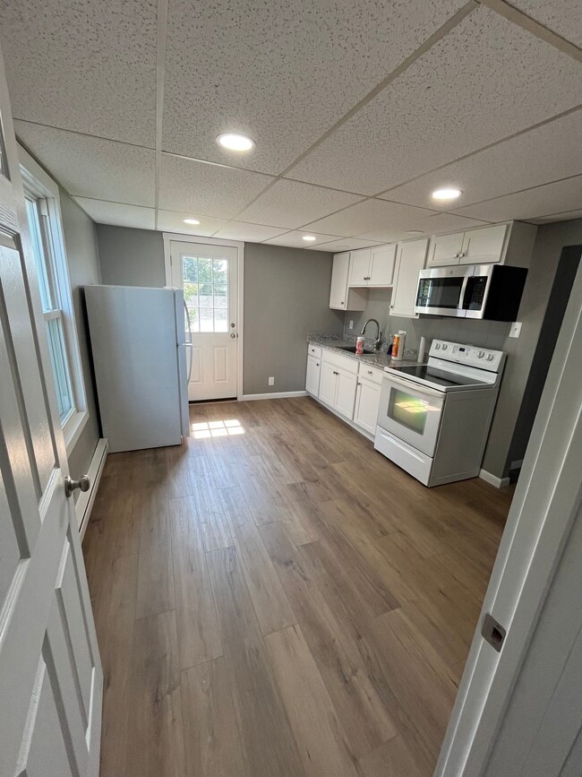 1413 Pine St, Unit 1413A