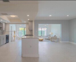 8531 NW 25th St in Sunrise, FL - Building Photo - Building Photo