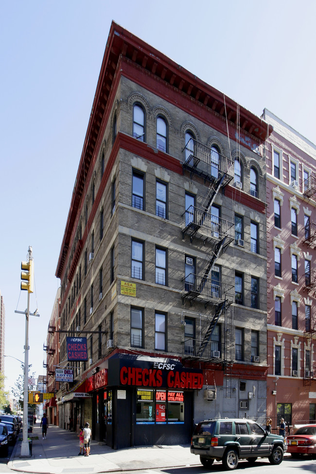 1901 Lexington Ave in New York, NY - Foto de edificio - Building Photo