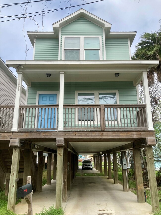 property at 2809 Winnie St