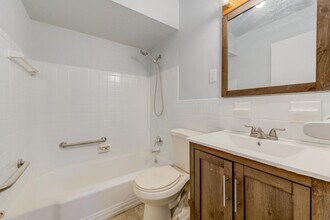 2022 Jannette Dr in St. Louis, MO - Building Photo - Building Photo