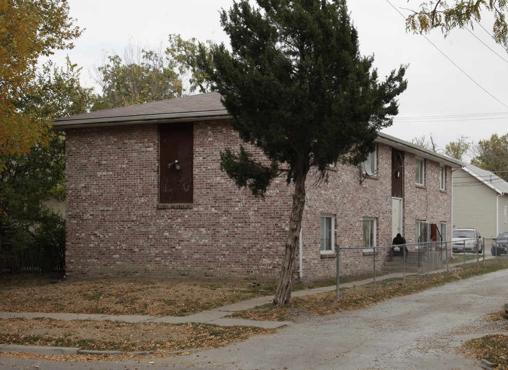 1950 S 15th St in Lincoln, NE - Building Photo