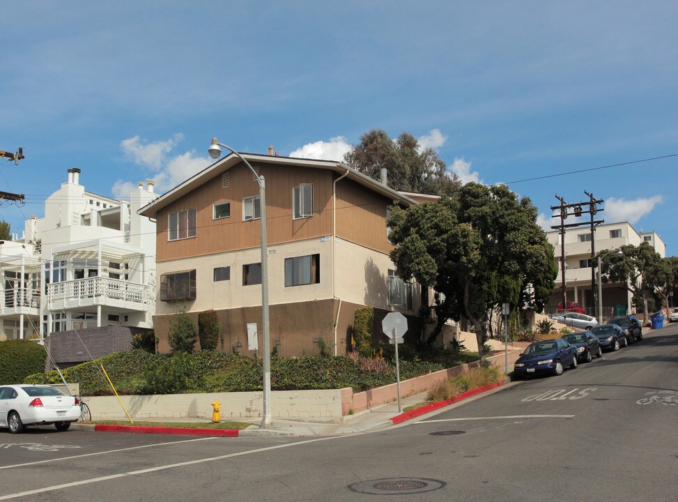 310-307 Marine St in Santa Monica, CA - Building Photo