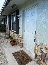 208 NW 7th St in Hallandale Beach, FL - Building Photo - Building Photo