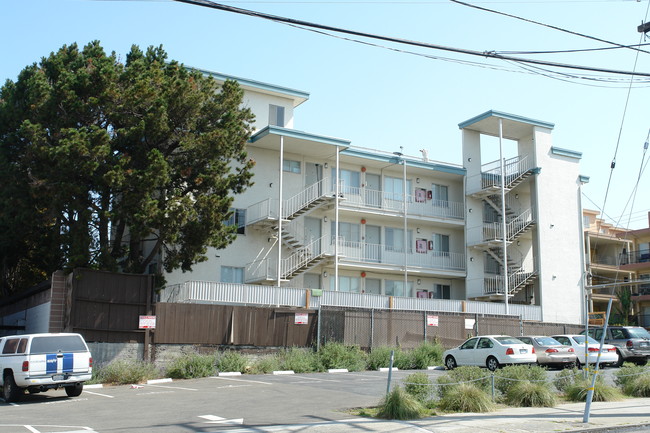 2540 Regent St in Berkeley, CA - Foto de edificio - Building Photo