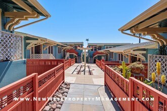 2419 Market St in San Diego, CA - Building Photo - Building Photo