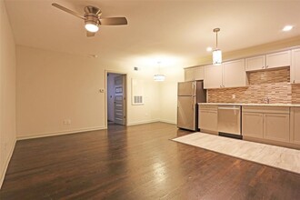 4737 Aftonshire Dr in Houston, TX - Building Photo - Building Photo