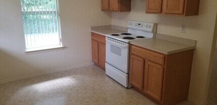 2305 Upland Bend Dr in Temple, TX - Building Photo - Building Photo