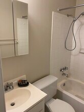 34 Navajo Ct, Unit 34 in Coram, NY - Building Photo - Building Photo