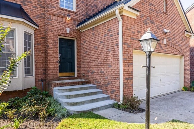 1759 Regency Park Walk in Atlanta, GA - Building Photo - Building Photo