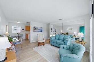 723 S Brink Ave in Sarasota, FL - Building Photo - Building Photo