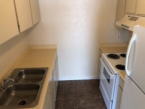 1211 E 2700 S in Salt Lake City, UT - Building Photo - Building Photo