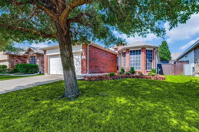 1128 Fairweather Dr in Fort Worth, TX - Building Photo - Building Photo