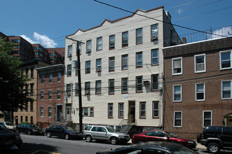 58 Madison St in Hoboken, NJ - Building Photo - Building Photo