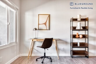 1001 Camino Real-Unit -FL2-ID639 in Redondo Beach, CA - Foto de edificio - Building Photo