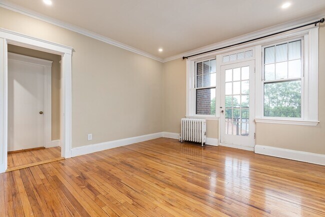 property at 2035 Commonwealth Ave