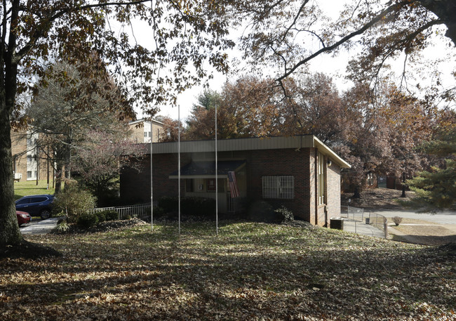 Green Hills Apartments in Knoxville, TN - Building Photo - Building Photo