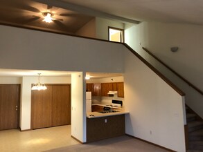 100 S Division St in Waunakee, WI - Building Photo - Building Photo