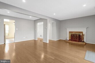 6576 Yadkin Ct in Alexandria, VA - Building Photo - Building Photo