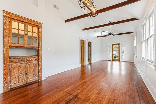 3033 Robert St in New Orleans, LA - Foto de edificio - Building Photo