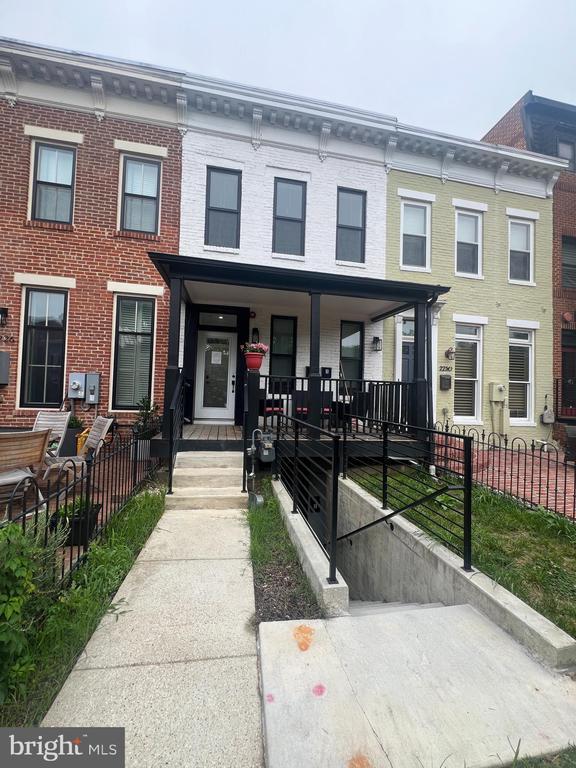 property at 1617 1/2 13th St NW