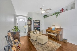 416 Henderson Ave in Seffner, FL - Building Photo - Building Photo