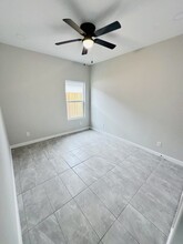 3704 N Robin Ave, Unit 2 in Pharr, TX - Building Photo - Building Photo