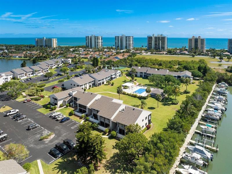 3216 S Lakeview Cir in Fort Pierce, FL - Building Photo