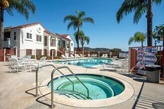 13322 Caminito Ciera in San Diego, CA - Building Photo - Building Photo