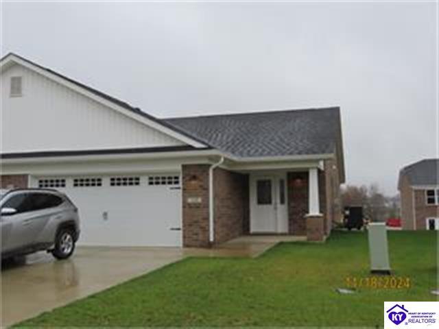 337 Breckinridge Cir in Vine Grove, KY - Foto de edificio