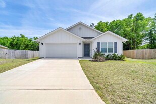 3107 Tricia Cir in Crestview, FL - Building Photo
