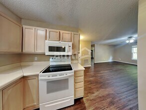 5008 Lonita St in Greensboro, NC - Building Photo - Building Photo
