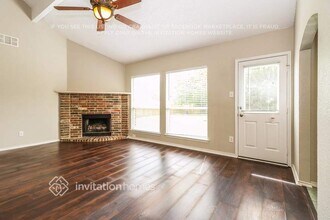 705 Crestmont Dr in Burleson, TX - Building Photo - Building Photo