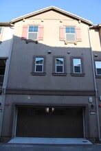 40885 Melrose Dr in Temecula, CA - Building Photo - Building Photo